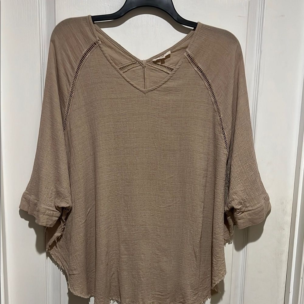 Easel Brown Relaxed raw hem Top